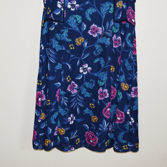 Old Navy Blue Floral Sleeveless Swing Dress - Picture 3 of 5